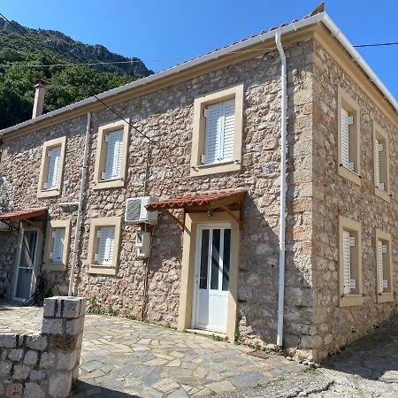 Studio Lakis Barbajonn'S Stone House Foutia Esterno foto